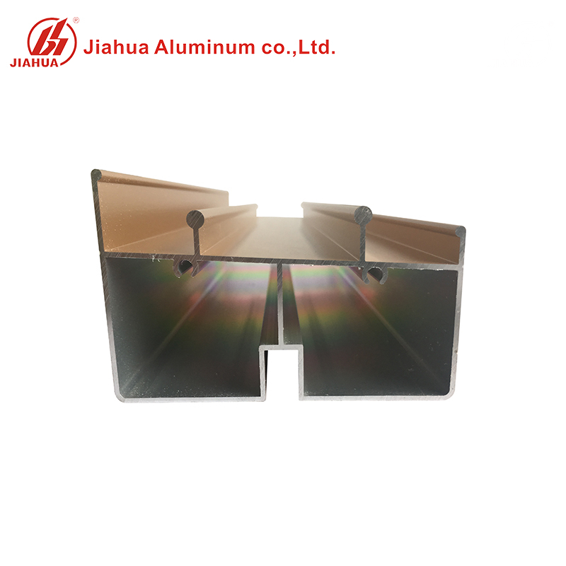 Profilé de fenêtre en aluminium doré de 6063 Foshan Matt pour confection de portes et fenêtres en Chine