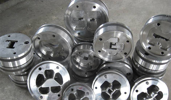 Moule pour profil&eacute;s d'extrusion d'aluminium