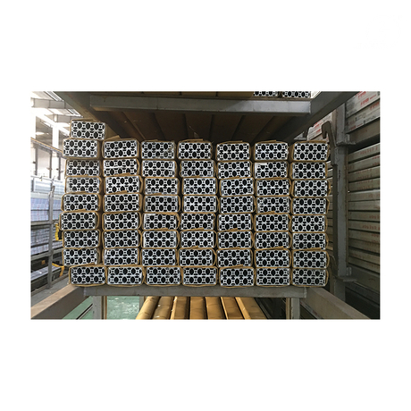 Profilé d'encadrement en aluminium extrudé par fente en V pour panneau solaire