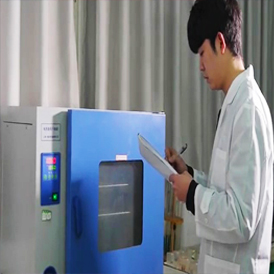 Test de profils d'extrusion d'aluminium